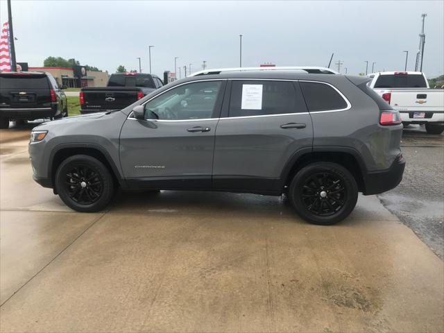 2021 jeep cherokee latitude lux