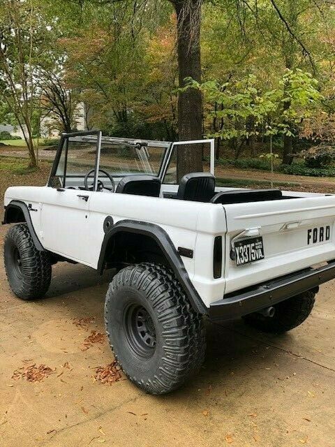 beautifully restored and suspension lifted ford bronco sport must sell
