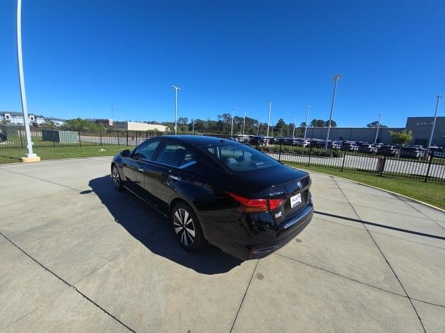 2022 nissan altima 2.5 sv
