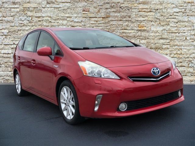 2014 toyota prius v two