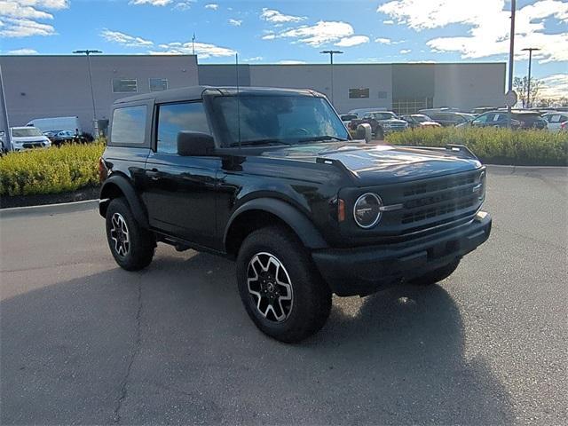 2022 ford bronco base