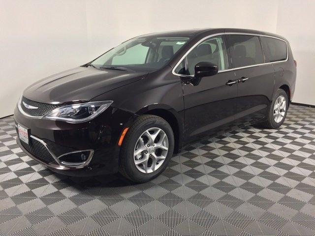 new 2019 chrysler pacifica touring plus bismarck, nd 58504 for sale in bismarck, north dakota