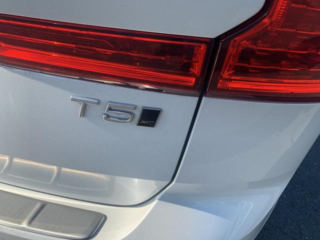 2021 volvo xc60 t5 momentum