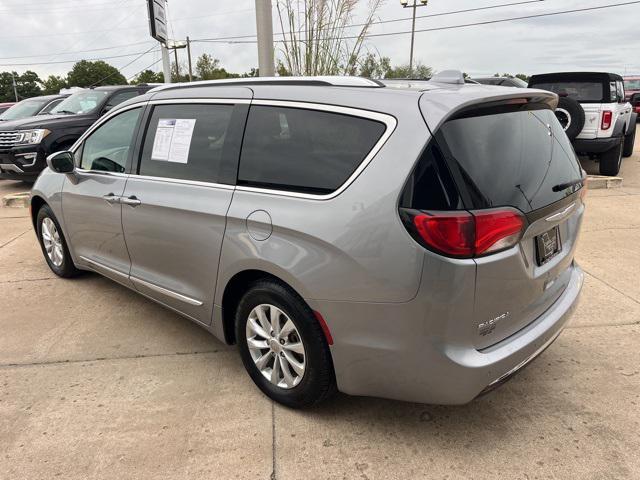 2018 chrysler pacifica touring-l