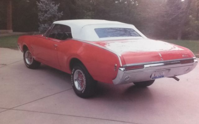 1968 cutlass s new interior, paint, tires, top. 500 miles on rebuilt motor/tran