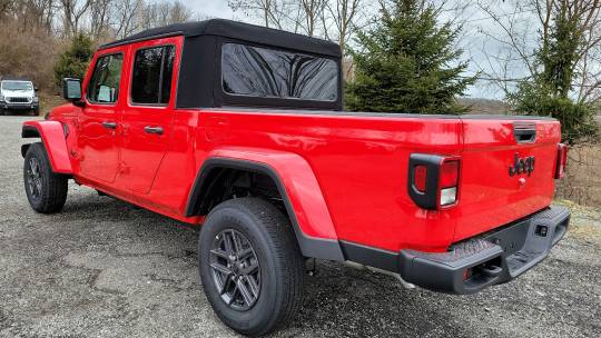 2024 Jeep Gladiator