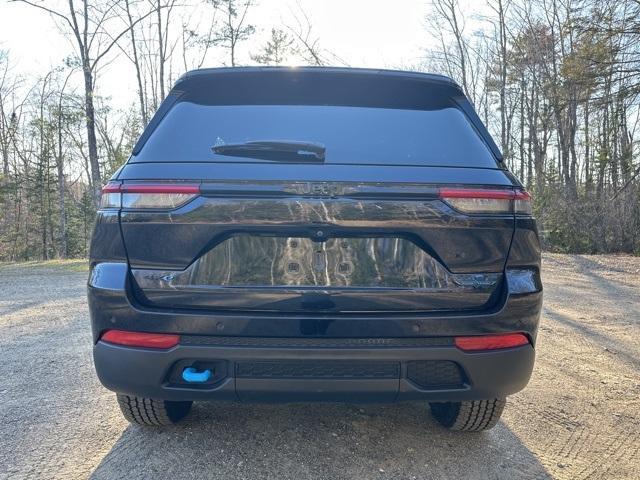 2022 jeep grand cherokee 4xe trailhawk