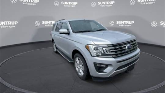 2018 ford expedition xlt