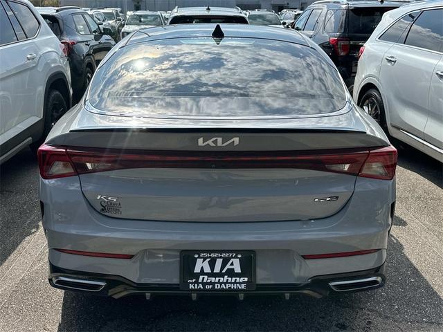 2022 kia k5 gt-line