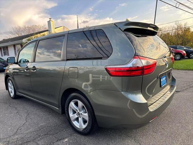 2020 toyota sienna l