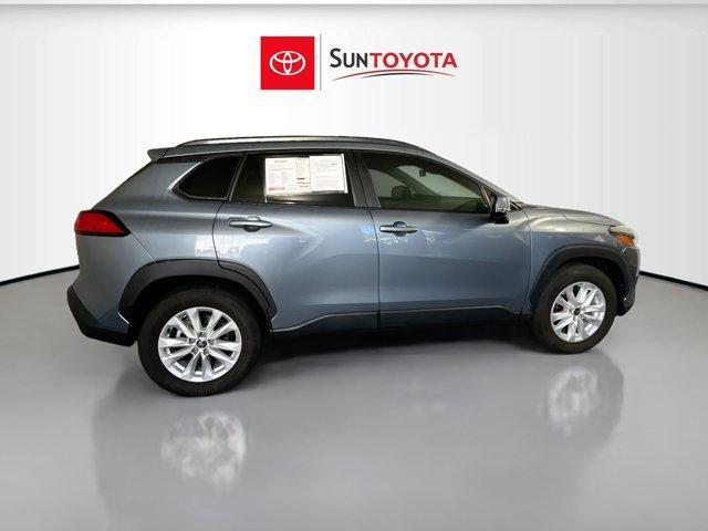 2022 toyota corolla cross le