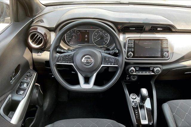 2019 nissan kicks sv in mayfair, illinois