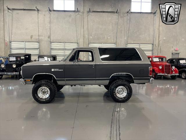 1986 dodge charger base