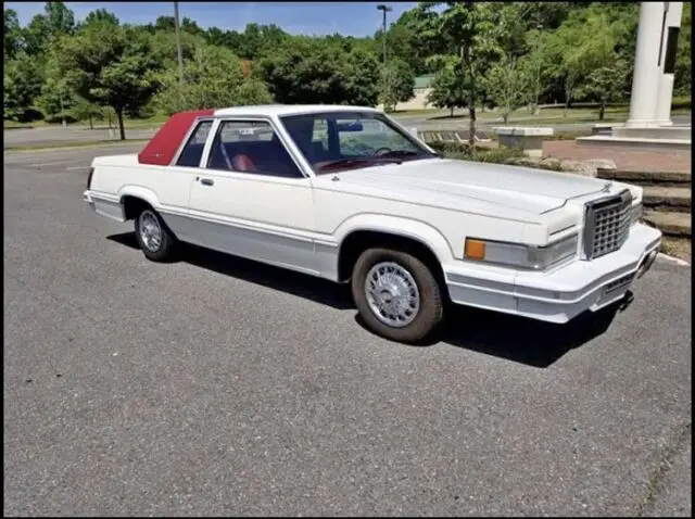 1980 ford thunderbird vintage t-bird, 56k miles 4.2 liter v-8, 3 speed auto