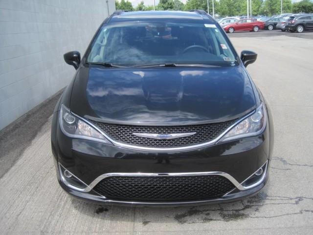 2017 chrysler pacifica touring-l touring-l 4dr mini-van for sale in manor, delaware