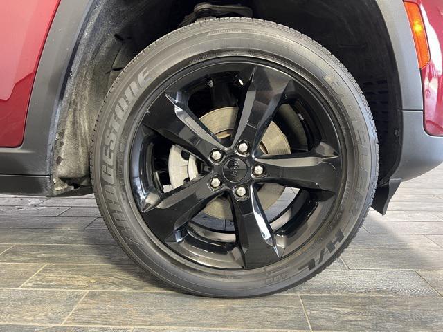 2023 jeep grand cherokee altitude