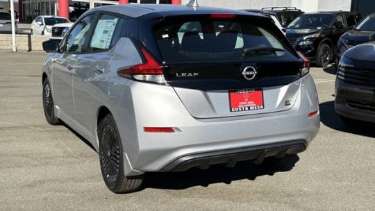 2025 Nissan Leaf