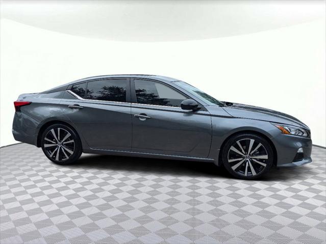 2022 nissan altima sr fwd