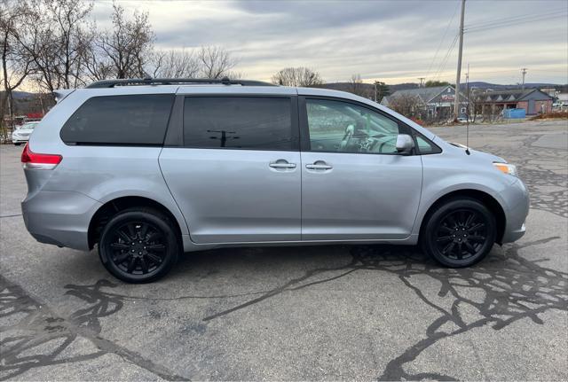 2012 toyota sienna xle