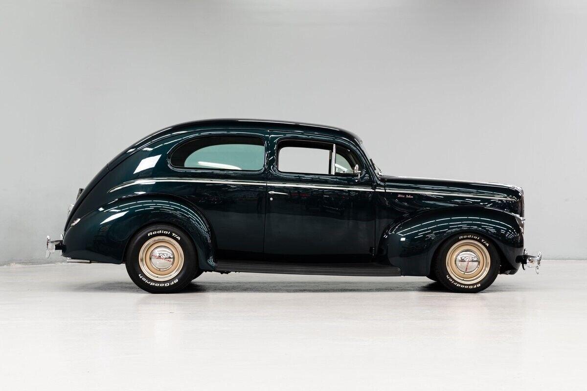 1940 ford 2 door green sedan 350 700r4 auto