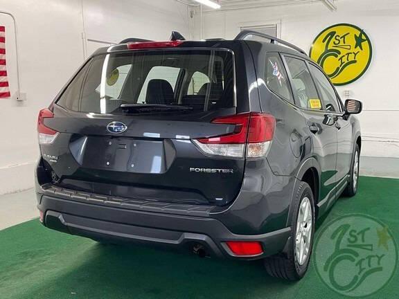 2019 subaru forester base