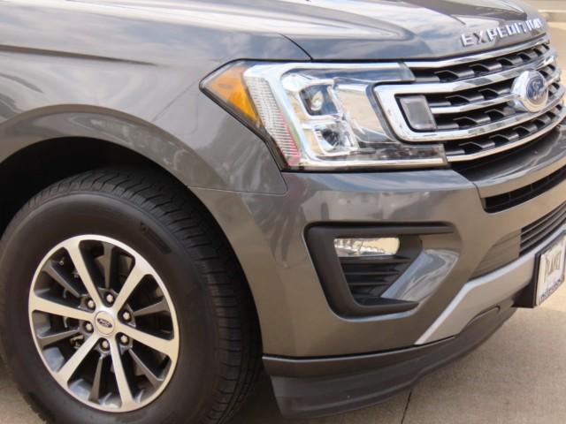 2019 ford expedition xlt