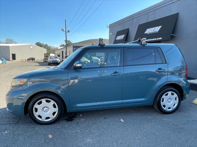 2009 scion xb base