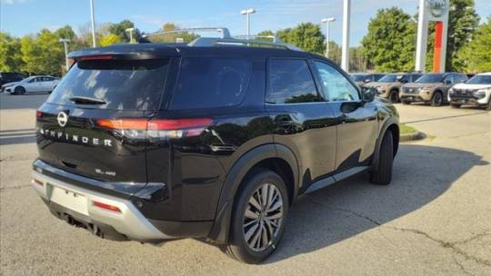 2024 Nissan Pathfinder sl