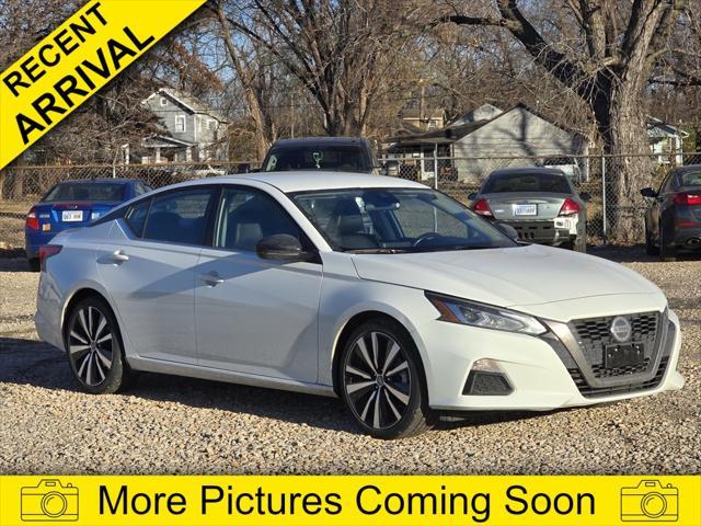 2022 nissan altima sr fwd
