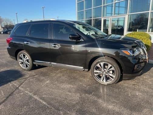 2020 nissan pathfinder platinum in fond du lac, wisconsin