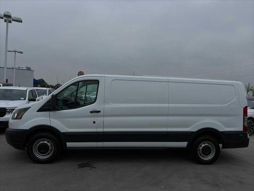 2017 ford transit-150