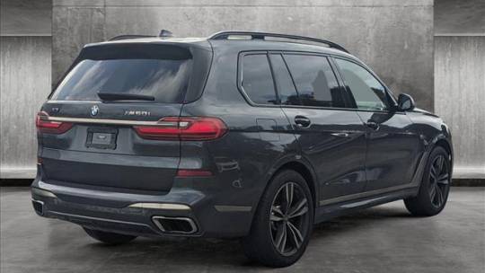 2022 bmw x7 m50i