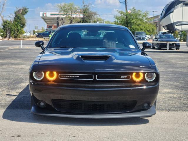 2022 dodge challenger gt