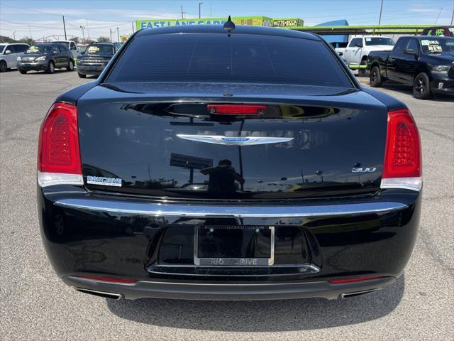 2022 chrysler 300 touring