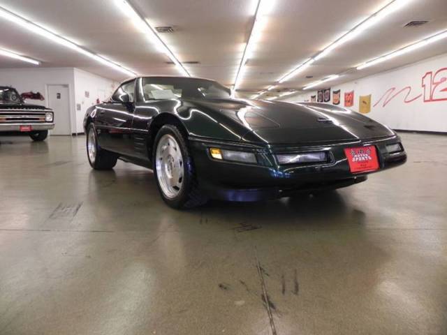 1993 chevrolet corvette base 2dr convertible 110000 miles medium green metallic