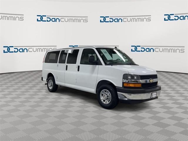 2019 chevrolet express 2500 lt