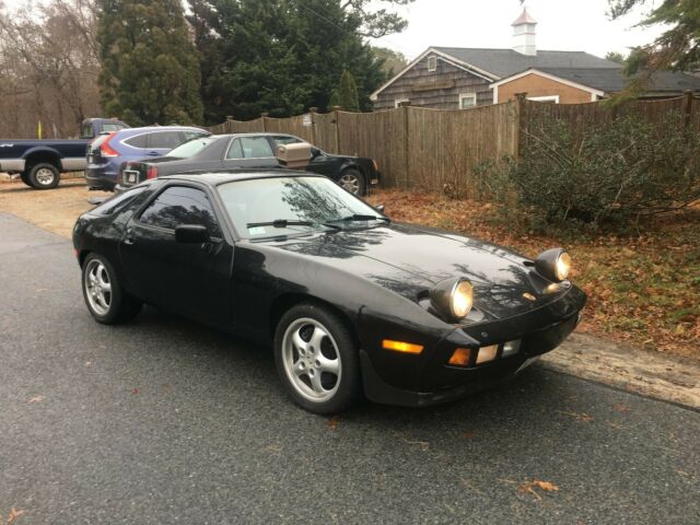 1986 porche 928s 86,000 original miles all services done runs amazing rare!!!