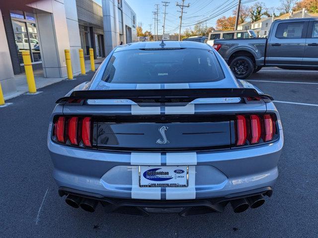 2022 ford mustang gt
