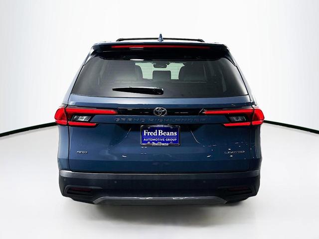 2024 toyota grand highlander limited
