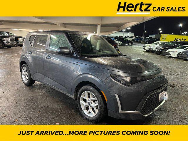 2023 kia soul lx