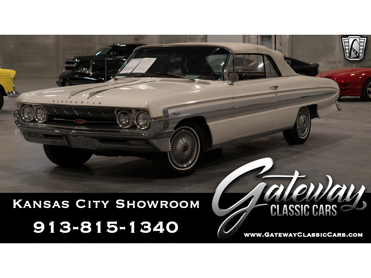 1961 oldsmobile starfire