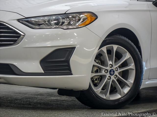 2020 ford fusion se
