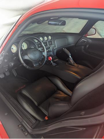 2002 dodge viper gts