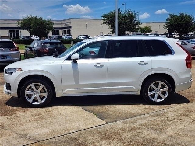 2022 volvo xc90 t5 momentum