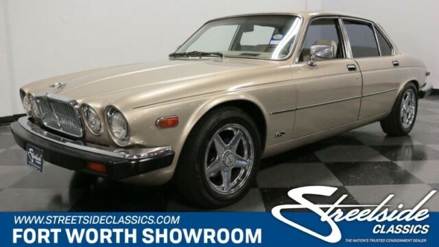 5k miles on the 383 v8 stroker/700r4 auto swap, texas car, clean history, cool!