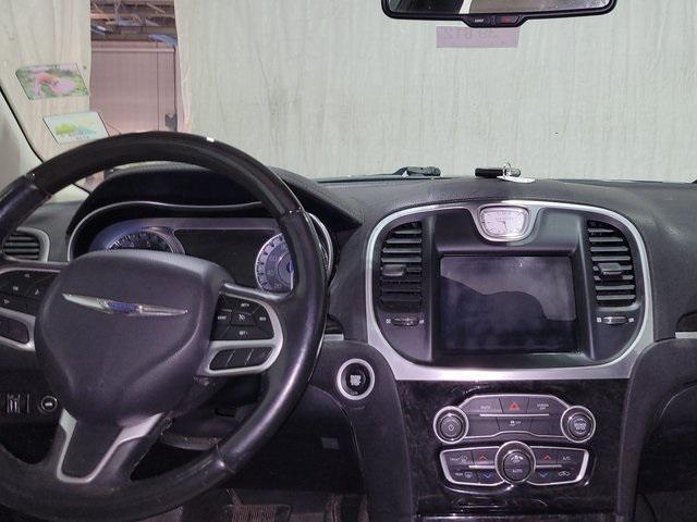2018 chrysler 300 limited