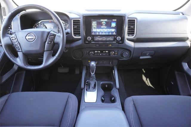 2024 nissan frontier sv