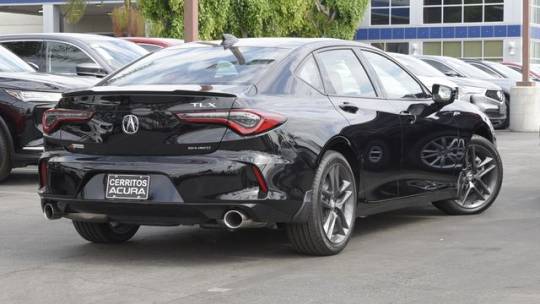 2025 Acura TLX