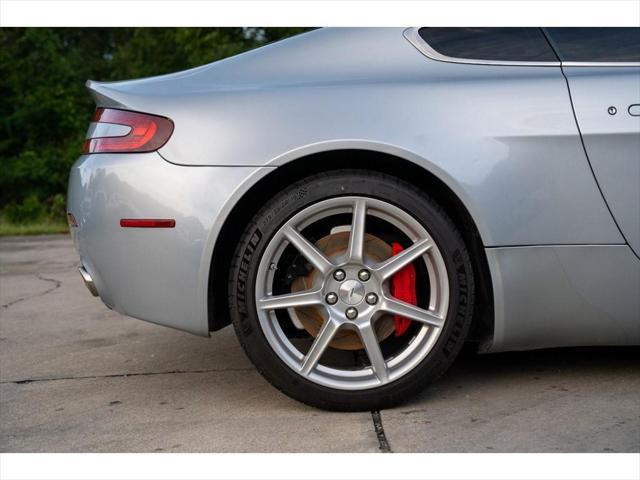 2007 aston martin v8 vantage base
