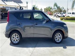 2022 Kia Soul s